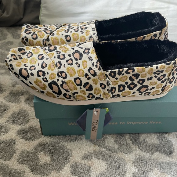 Toms Size 8 - Picture 5 of 8